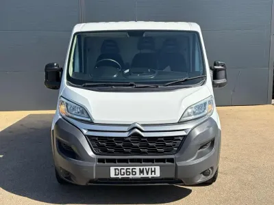 Usado Citroën Relay 130 HP (95 kW) 2016 Branco Van