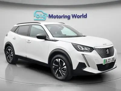 Used Peugeot e-2008 Allure+ 100 kW (136 HP) 2023 SUV