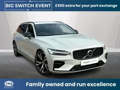Usado Volvo V60 R-Design 163 HP (119 kW) 2021 Dourado Carrinha