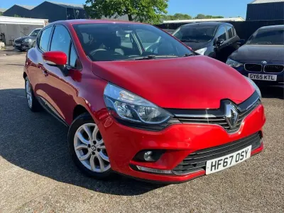 Gebraucht Renault Clio IV Dynamique 88 PS (64 kW) 2017 Rot Kleinwagen