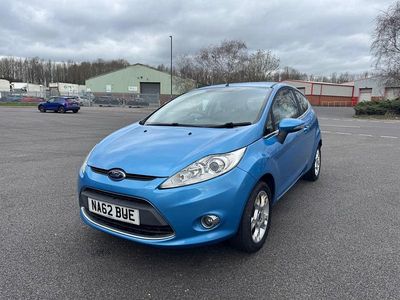Used Ford Fiesta Zetec 82 HP (60 kW) 2012 Blue Hatchback