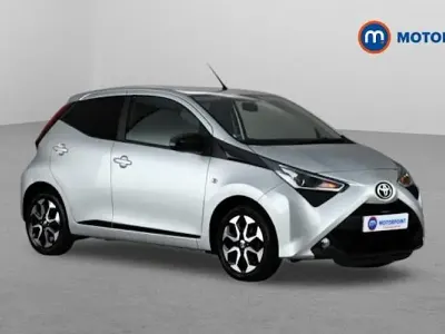 Used Toyota Aygo Trend 72 HP (52 kW) 2019 Silver Hatchback