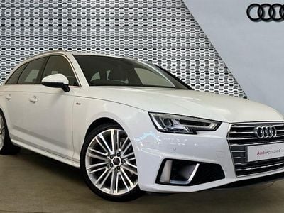 Begagnad Audi A4 S-Line 150 HK (110 kW) 2019 Vit Kombi