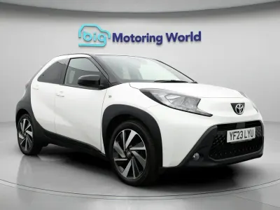 Used Toyota Aygo X 72 HP (52 kW) 2023 White SUV