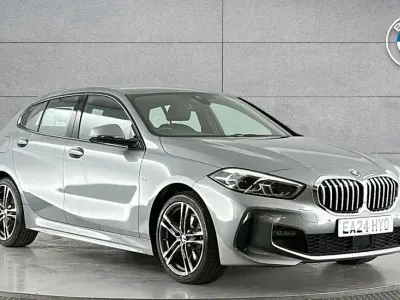 Usado BMW 118 M Sport 134 HP (98 kW) 2024 Cinzento Citadino