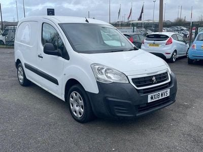 Used Peugeot Partner 98 HP (72 kW) 2018 White