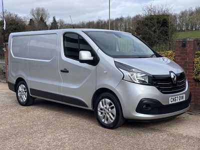 Used Renault Trafic 2018 Silver MPV