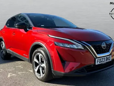 Used Nissan Qashqai N-Connecta 190 HP (139 kW) 2023 Red SUV