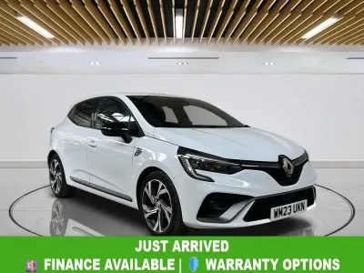 Used Renault Clio V RS Line 90 HP (66 kW) 2023 White Hatchback
