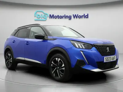 Second-hand Peugeot 2008 GT 131 CP (96 kW) 2023 Albastru SUV
