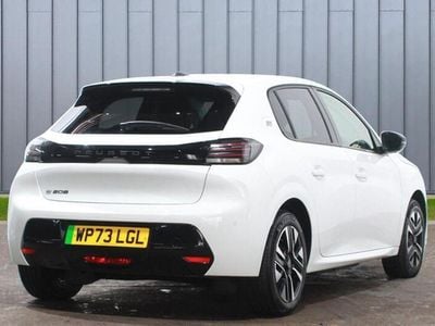 Peugeot e-208