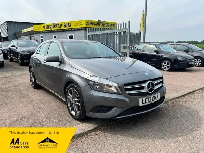 Käytetty Mercedes A200 2013 Harmaa Viistoperä