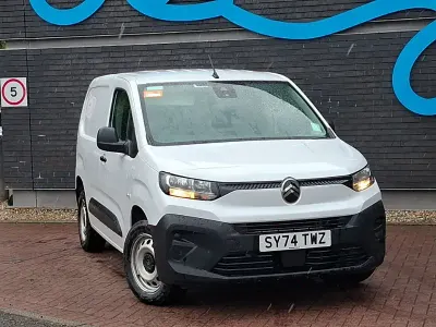 Used Citroën Berlingo 100 HP (73 kW) 2024 White MPV