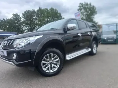 Second-hand Mitsubishi L200 178 CP (130 kW) 2019 Negru Pickup