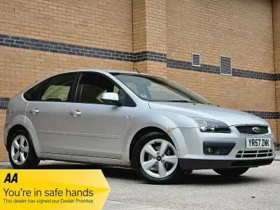 Used Ford Focus Zetec 2007 Silver Hatchback