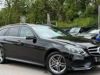 Usado Mercedes E350 AMG Line Premium Plus 258 CV (189 kW) 2014 Negro Familiar