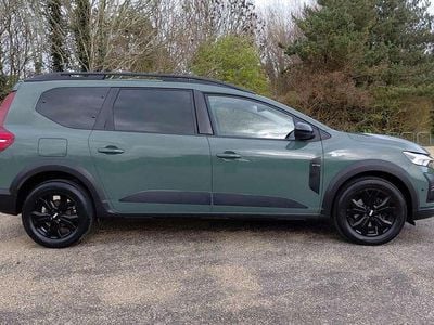 Used Dacia Jogger Extreme 110 HP (80 kW) 2023 Green MPV