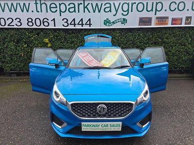 Used MG MG3 Exclusive 106 HP (77 kW) 2022 Blue Hatchback