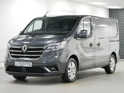 Used Renault Trafic 150 HP (110 kW) 2022 Grey