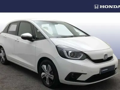 Used Honda Jazz Hybrid 109 HP (80 kW) 2021 Platinum white Hatchback