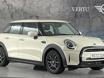 Used Mini Cooper Classic 136 HP (100 kW) 2022 White Hatchback