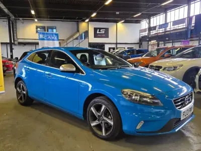Gebraucht Volvo V40 R-Design 2013 Blau Kleinwagen