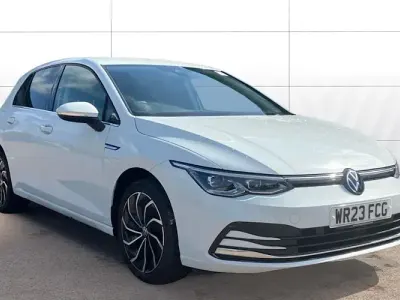 Używany VW Golf VIII Edition 131 KM (96 kW) 2023 Hatchback