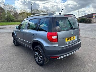 Used Skoda Yeti 110 HP (80 kW) 2012 Grey SUV