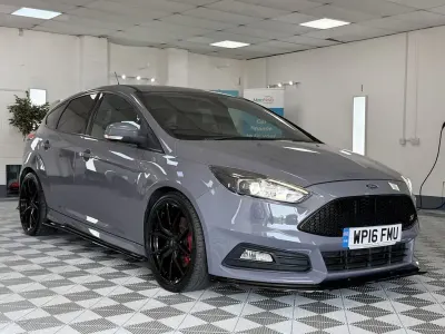 Used Ford Focus ST 185 HP (136 kW) 2016 Grey Hatchback