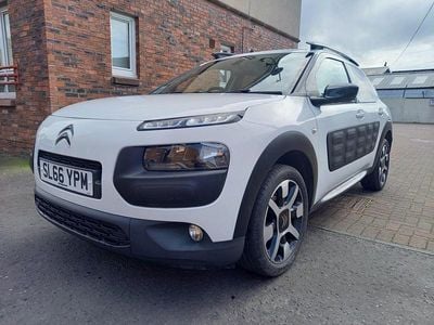 Used Citroën C4 Cactus Flair 2016 White Hatchback