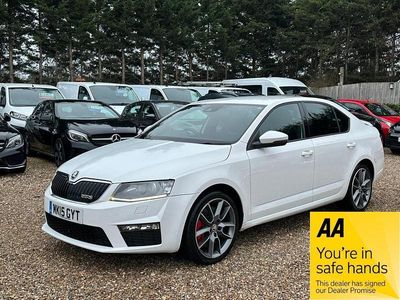 White Used 2015 Skoda Octavia vRS Hatchback | £11,990 (Fair price)