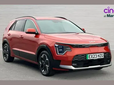 Usado Kia e-Niro 150 kW (204 HP) 2023 Laranja SUV