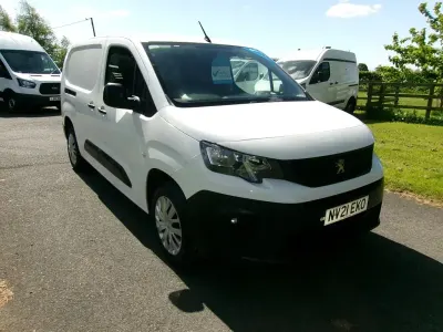 Used Peugeot Partner 2021 White MPV