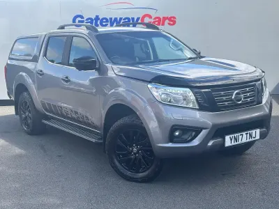 Used Nissan Navara Tekna 190 HP (139 kW) 2017 Grey Pickup