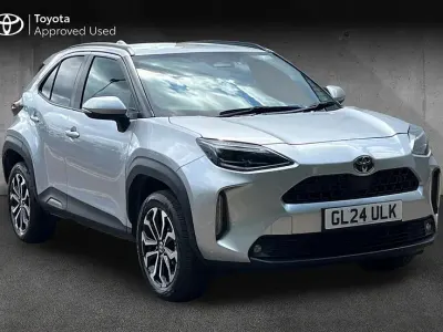 Used Toyota Yaris Cross Design 116 HP (85 kW) 2024 Silver SUV