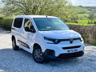Gebraucht Citroën Berlingo 2025 Weiß Van / Kleinbus