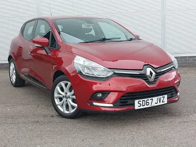 Used Renault Clio Dynamique 75 HP (55 kW) 2017 Red Hatchback