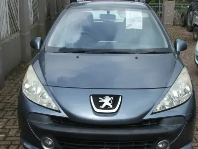 Używany Peugeot 207 Sport 90 KM (66 kW) 2006 Szary Hatchback