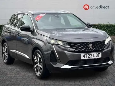 Begagnad Peugeot 3008 Allure+ 130 HK (95 kW) 2023 Grå SUV