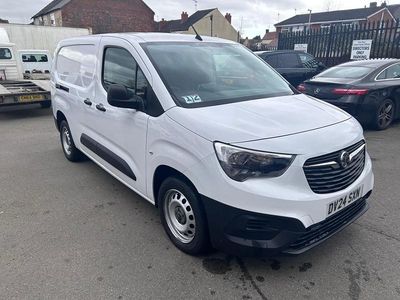 Used Vauxhall Combo 100 HP (73 kW) 2024 White MPV