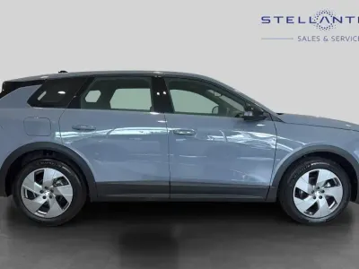 Used Vauxhall Grandland X Design Edition 143 HP (105 kW) 2025 Grey SUV