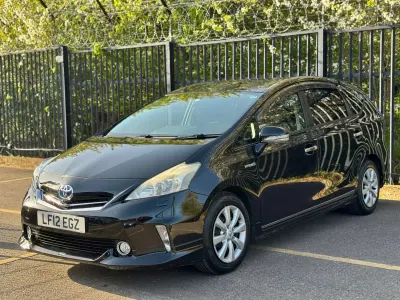 Used Toyota Prius 140 HP (102 kW) 2012 Black Hatchback
