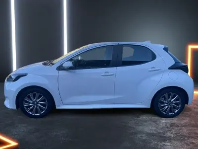 Usado Toyota Yaris 116 HP (85 kW) 2023 Citadino