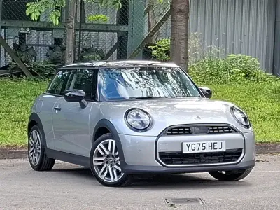 Used Mini Cooper Classic 114 kW (156 HP) 2025 Silver Hatchback