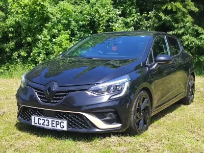 Used Renault Clio Engineered 92 HP (67 kW) 2023 Black Hatchback