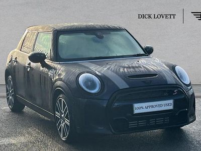 Used Mini Cooper S Exclusive 176 HP (129 kW) 2024 Black Hatchback