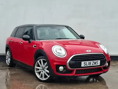 Used Mini Cooper Clubman 136 HP (100 kW) 2018 Red Estate