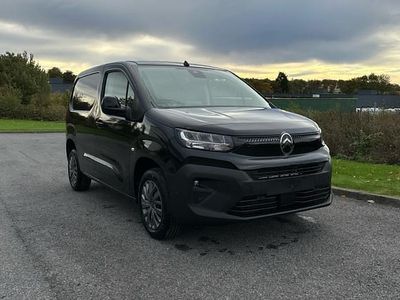 Perla nera blck New 2025 Citroën Berlingo MPV | £21,495 (Fair price)
