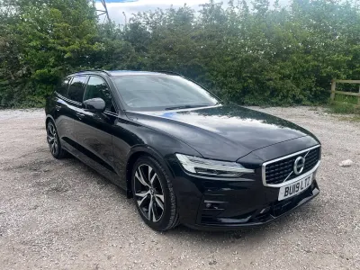 Used Volvo V60 R-Design 150 HP (110 kW) 2019 Black Estate