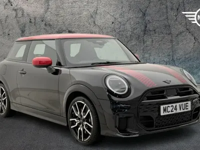 Used Mini Cooper S Hatch 201 HP (147 kW) 2024 Black Hatchback